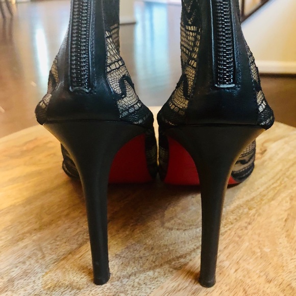 ❌SOLD❌Lace Louboutins - Picture 5 of 8
